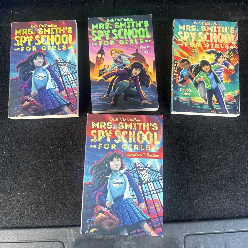 Mrs. Smith's Spy School for Girls Complete Collection (Boxed Set):‎ Mrs. Smit...